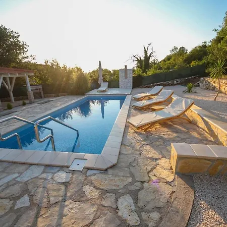 Ferienhaus Mit Privatpool Fur 8 Personen Ca 200 Qm In Pokrovnik, Dalmatien Dalmatinisches Hinterland *
