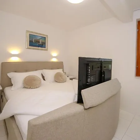 Ferienhaus Mit Privatpool Fur 8 Personen Ca 200 Qm In Pokrovnik, Dalmatien Dalmatinisches Hinterland
